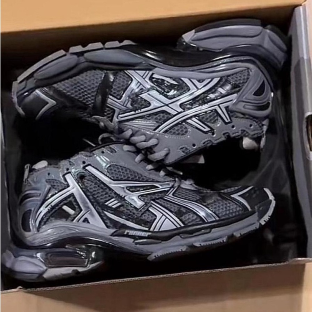Balenciaga Runners